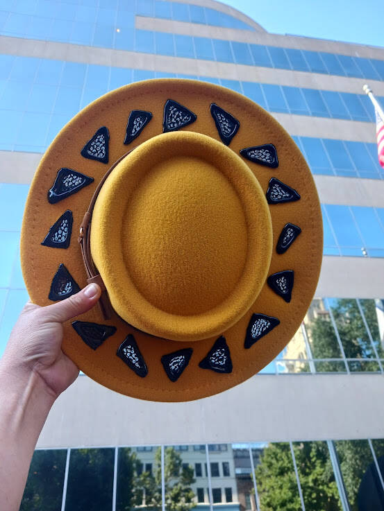 Hat Portfolio | Resin8light display picture 2
